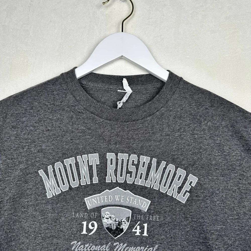 Mount Rushmore Sz L Gray Graphic Print Short Sleeve‎ Crewneck Tee Shirt - Picture 3 of 8
